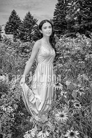 Margret Van Netten @ Terraces Flower Farm (BW-B) - TJP (52 of 100)