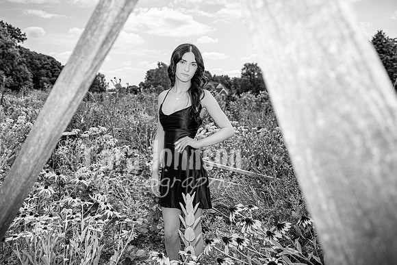Margret Van Netten @ Terraces Flower Farm (BW-B) - TJP (69 of 100)