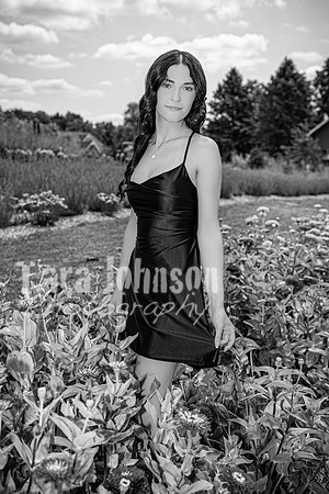 Margret Van Netten @ Terraces Flower Farm (BW-B) - TJP (74 of 100)