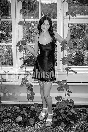 Margret Van Netten @ Terraces Flower Farm (BW-B) - TJP (83 of 100)