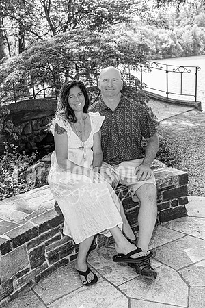 Schwartz Family @ Cranbrook House of Gardens - BW - TJP (17 of 18)