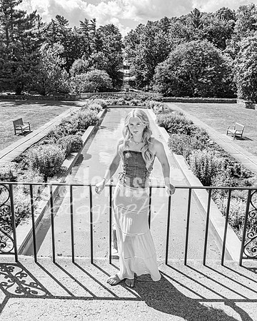 Avery Schwartz @ Cranbrook House of Gardens - BW - TJP (32 of 69)