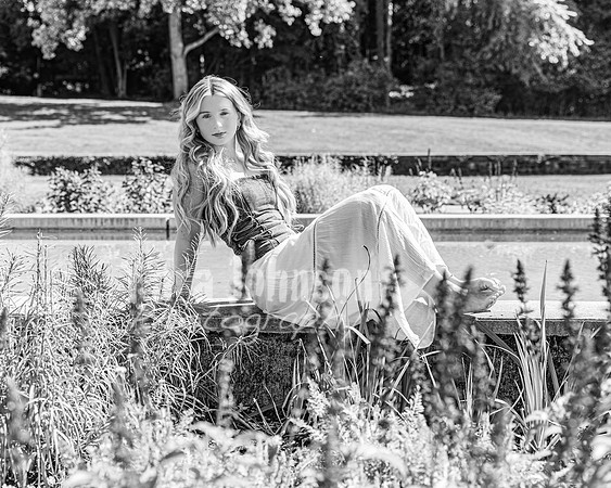 Avery Schwartz @ Cranbrook House of Gardens - BW - TJP (33 of 69)