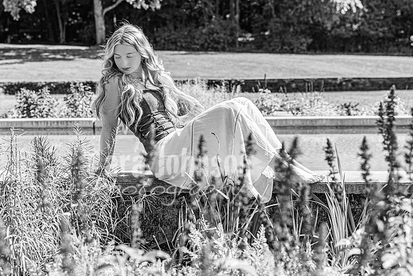 Avery Schwartz @ Cranbrook House of Gardens - BW - TJP (34 of 69)