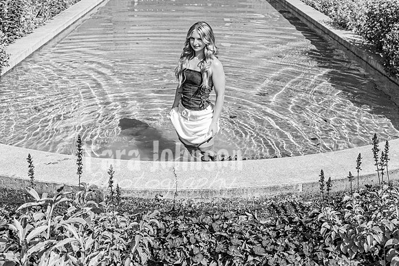 Avery Schwartz @ Cranbrook House of Gardens - BW - TJP (40 of 69)