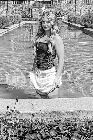 Avery Schwartz @ Cranbrook House of Gardens - BW - TJP (42 of 69)