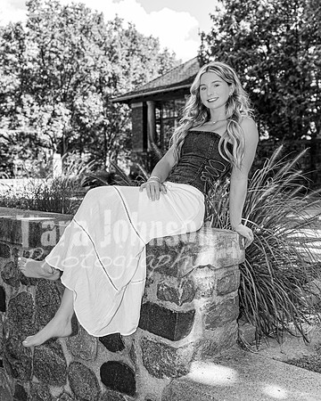 Avery Schwartz @ Cranbrook House of Gardens - BW - TJP (57 of 69)