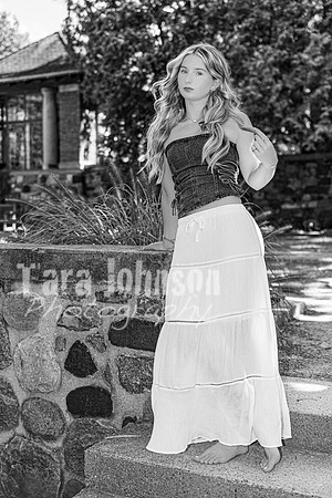 Avery Schwartz @ Cranbrook House of Gardens - BW - TJP (59 of 69)