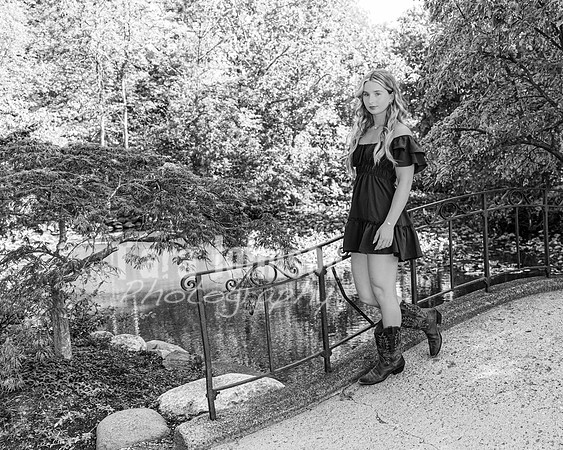 Avery Schwartz @ Cranbrook House of Gardens - BW - TJP (64 of 69)