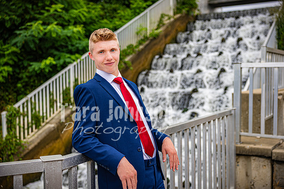 Justin Witt in Downtown Milford - Color - TJP (6 of 48)