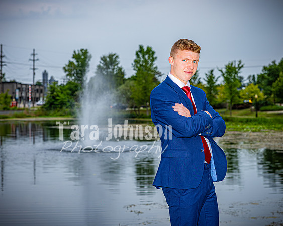Justin Witt in Downtown Milford - Color - TJP (15 of 48)