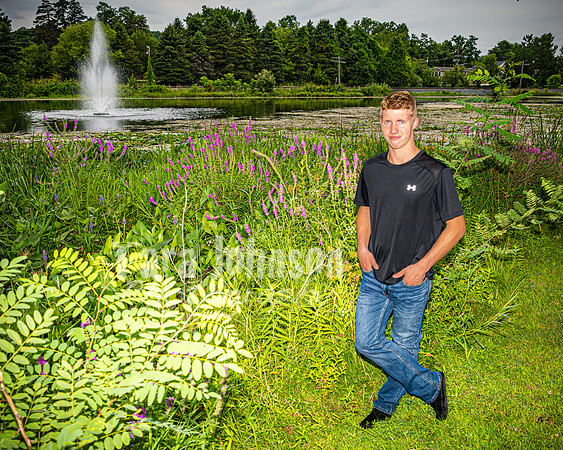 Justin Witt in Downtown Milford - Color - TJP (20 of 48)