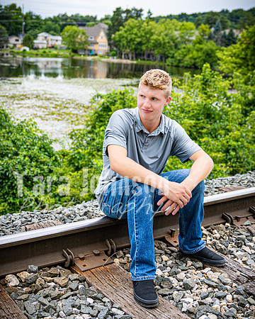 Justin Witt in Downtown Milford - Color - TJP (36 of 48)