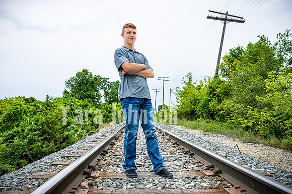 Justin Witt in Downtown Milford - Color - TJP (38 of 48)