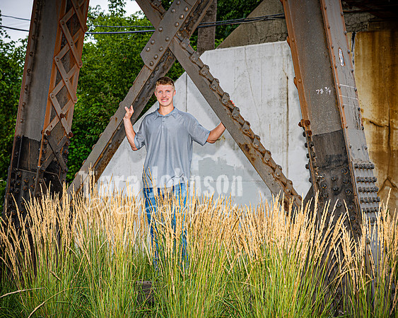 Justin Witt in Downtown Milford - Color - TJP (42 of 48)