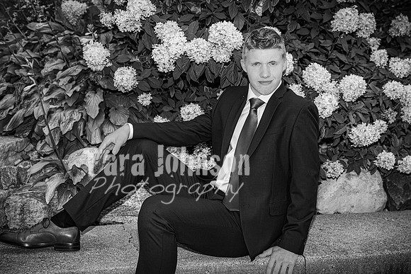 Justin Witt in Downtown Milford - BW - TJP (9 of 48)