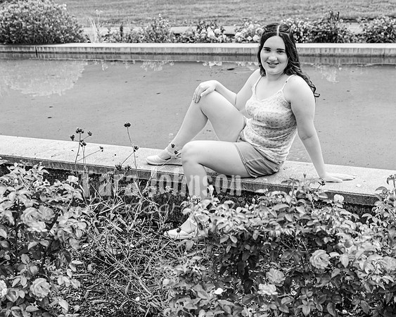 Mercedes Beyersdorf @ Cranbrook House of Gardens - BW - TJP (23 of 33)