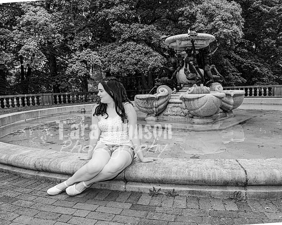 Mercedes Beyersdorf @ Cranbrook House of Gardens - BW - TJP (27 of 33)