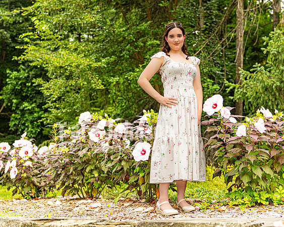 Mercedes Beyersdorf @ Cranbrook House of Gardens - Color - TJP (1 of 33)
