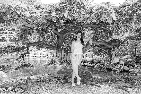 Mercedes Beyersdorf @ Cranbrook House of Gardens - BW - TJP (31 of 33)