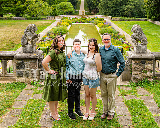 Beyersdorf Family @ Cranbrook House of Gardens - Color - TJP (3 of 15)