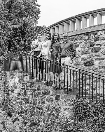 Beyersdorf Family @ Cranbrook House of Gardens - BW - TJP (4 of 15)