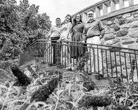Beyersdorf Family @ Cranbrook House of Gardens - BW - TJP (6 of 15)
