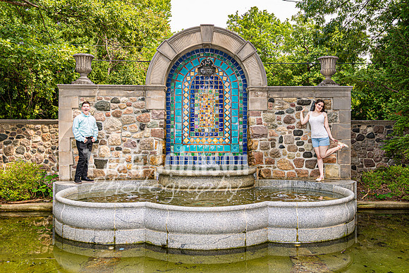 Beyersdorf Family @ Cranbrook House of Gardens - Color - TJP (11 of 15)