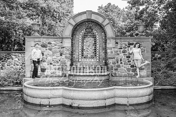 Beyersdorf Family @ Cranbrook House of Gardens - BW - TJP (11 of 15)