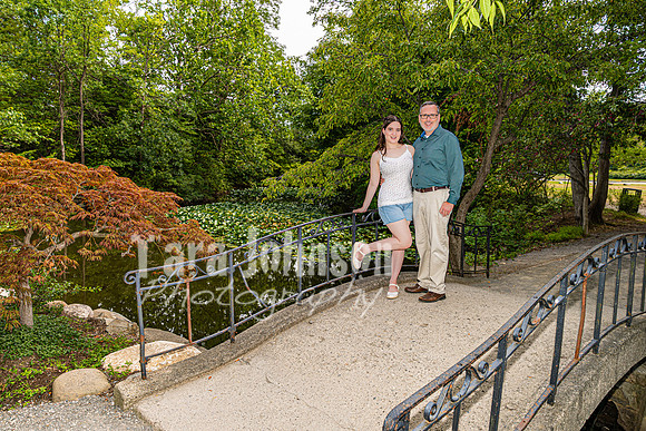 Beyersdorf Family @ Cranbrook House of Gardens - Color - TJP (14 of 15)