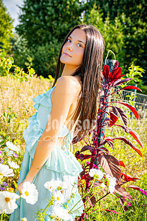 Hannah Horton @ Terraces Flower Farm & Cedar Island - Color - TJP (11 of 104)