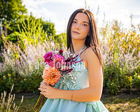 Hannah Horton @ Terraces Flower Farm & Cedar Island - Color - TJP (16 of 104)