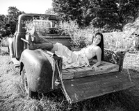Hannah Horton @ Terraces Flower Farm & Cedar Island - BW - TJP (4 of 104)
