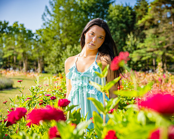Hannah Horton @ Terraces Flower Farm & Cedar Island - Color - TJP (22 of 104)