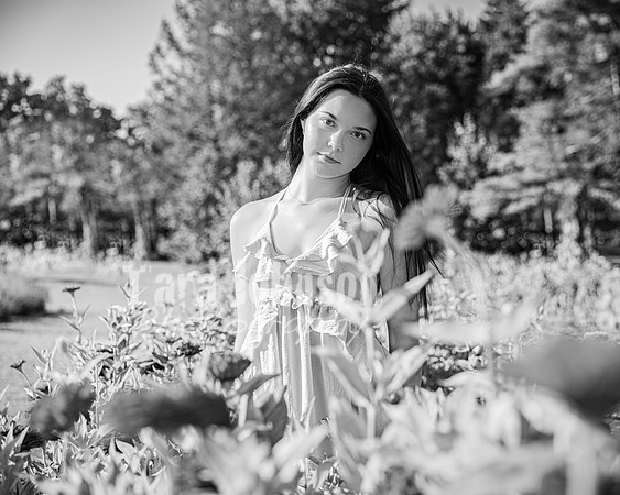 Hannah Horton @ Terraces Flower Farm & Cedar Island - BW - TJP (22 of 104)