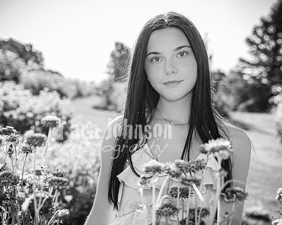 Hannah Horton @ Terraces Flower Farm & Cedar Island - BW - TJP (24 of 104)
