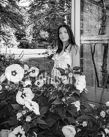 Hannah Horton @ Terraces Flower Farm & Cedar Island - BW - TJP (27 of 104)