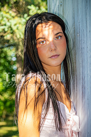 Hannah Horton @ Terraces Flower Farm & Cedar Island - Color - TJP (37 of 104)