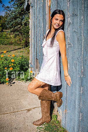 Hannah Horton @ Terraces Flower Farm & Cedar Island - Color - TJP (45 of 104)