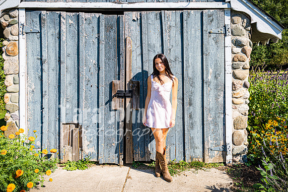 Hannah Horton @ Terraces Flower Farm & Cedar Island - Color - TJP (43 of 104)