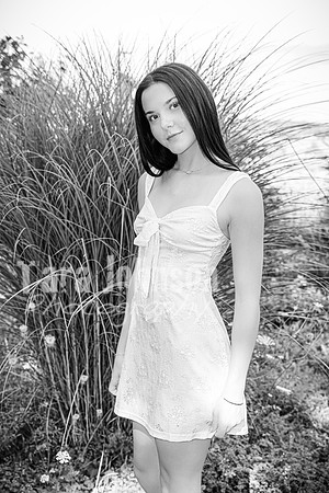Hannah Horton @ Terraces Flower Farm & Cedar Island - BW - TJP (63 of 104)