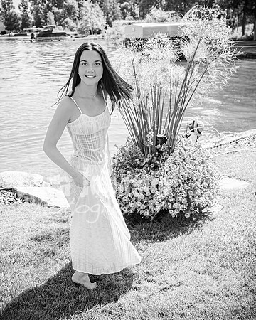 Hannah Horton @ Terraces Flower Farm & Cedar Island - BW - TJP (94 of 104)