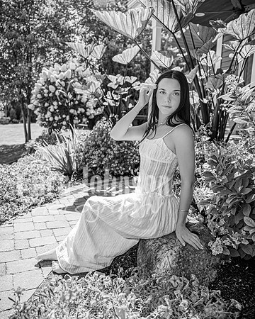 Hannah Horton @ Terraces Flower Farm & Cedar Island - BW - TJP (96 of 104)