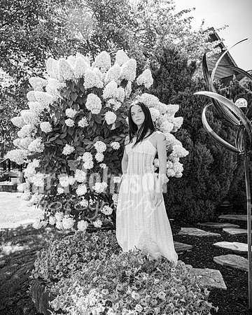 Hannah Horton @ Terraces Flower Farm & Cedar Island - BW - TJP (97 of 104)