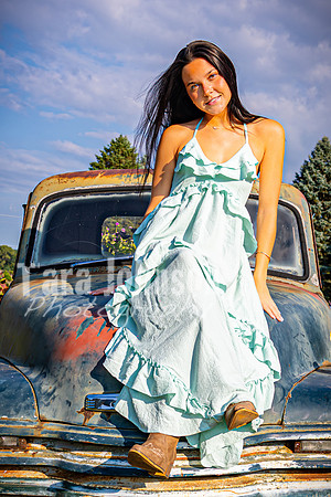 Hannah Horton @ Terraces Flower Farm & Cedar Island - Color - TJP (9 of 104)
