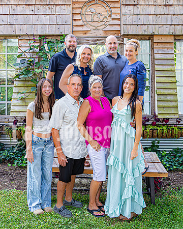 Horton & Gukian Family @ Terraces Flower Farm & Cedar Island - Color - TJP (5 of 11)