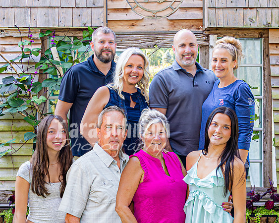 Horton & Gukian Family @ Terraces Flower Farm & Cedar Island - Color - TJP (6 of 11)