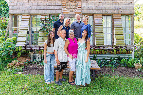 Horton & Gukian Family @ Terraces Flower Farm & Cedar Island - Color - TJP (4 of 11)