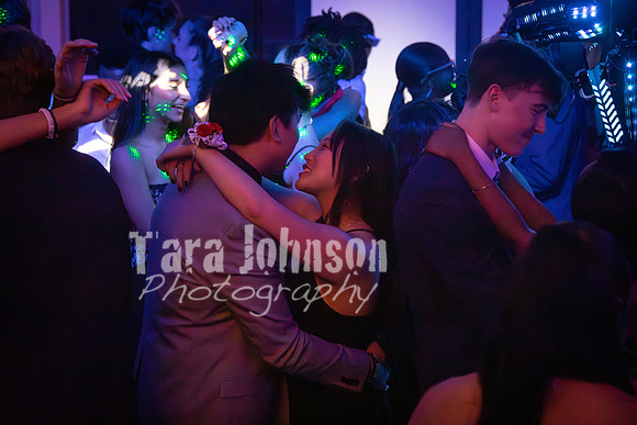 23 U of D - Prom (189 of 259)