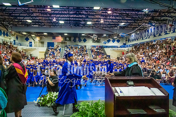 2023 LHS Grad - Principal (facing audience) - TJP (424 of 797)